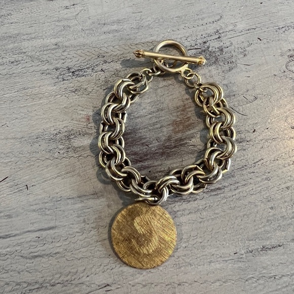 Gold Chain Link “C” Initial Bracelet From Houston NutCracker Market - Picture 3 of 4
